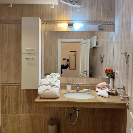 Apartment Carpe Explorer *