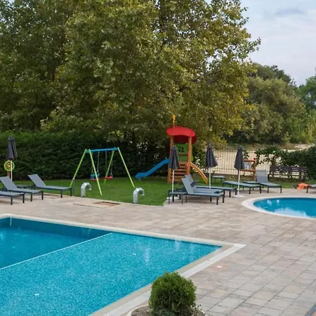 Apartment Carpe Explorer Saints Constantine and Helena