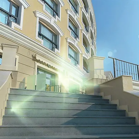 Apartment Carpe Explorer *