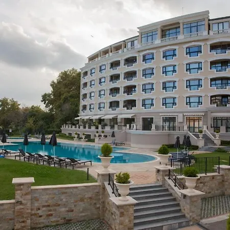 Carpe Explorer * Saints Constantine and Helena