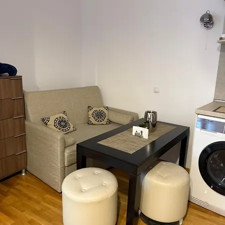Carpe Explorer Apartmán *